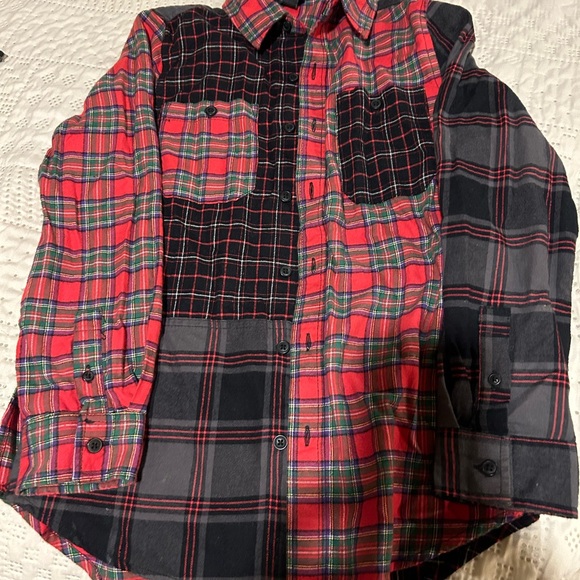 Boys Red Plaid Button Down Art Class Size 8/10 ** EUC** - Picture 3 of 4